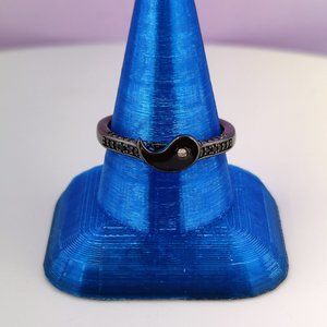 Yin Ring Size 9 - Fragrant Jewels